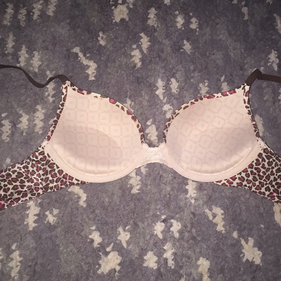 Sold - Picture 3 of 4